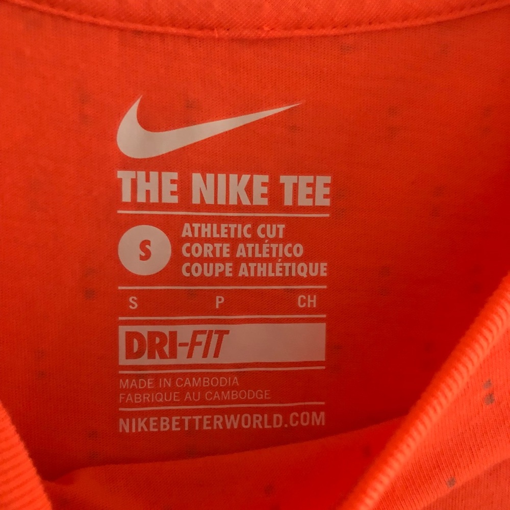Nike tee - Picture 5 of 5